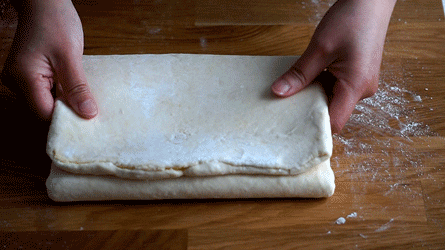 rabattre le restant de pâte par dessus