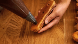 eclairschoco_etape16 garnir les éclairs au chocolat