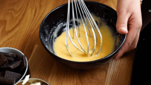 eclairschoco_etape9 mélanger l'appareil pour la crème pâtissière