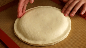 galette_frangipane_etape6 sceller la galette des rois