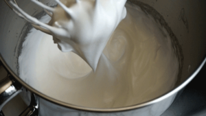 cuillere_etape2 meringue prête pour biscuit cuillère