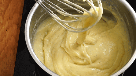 Flan_patissier_etape11 cuire la crème pâtissière jusqu'à son épaississement