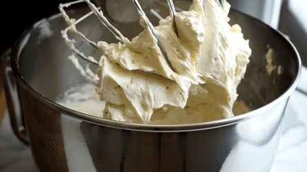 fraisier_etape14 crème mousseline foisonnée et prête