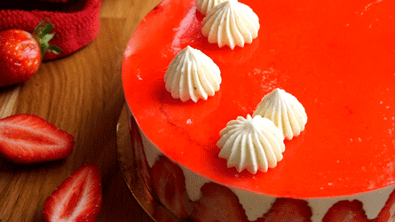 fraisier_etape26 décorer le fraisier