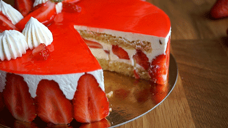 fraisier_etape29 découpe du fraisier