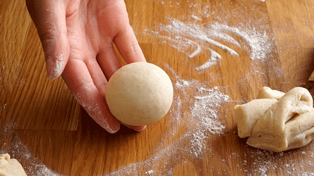 pain_au_lait_etape7 bouler les morceaux de pâtes à brioche