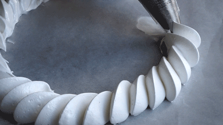 meringue_française_pochage