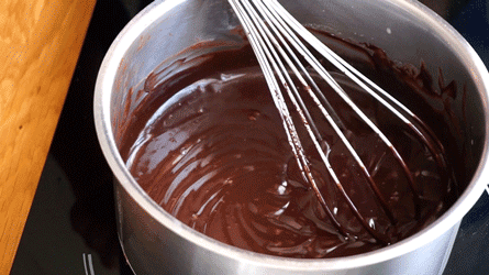 ajouter le chocolat et mélanger