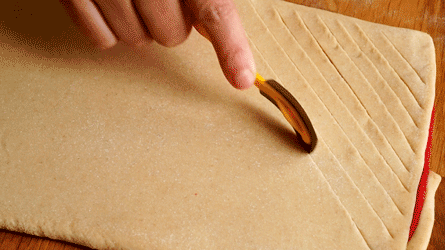 strier le coté lisse de la brioche