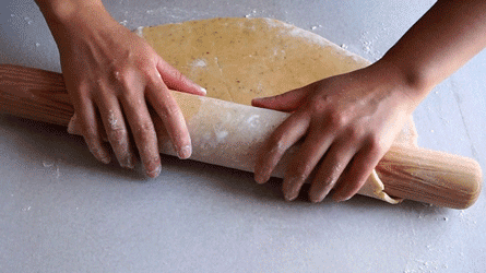 Flan_praliné_etape6 étaler la pâte sucrée